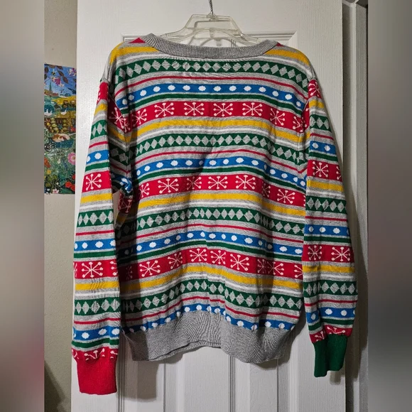 Disney Minnie Mouse Festive Christmas Sweater - Picture 7 of 11